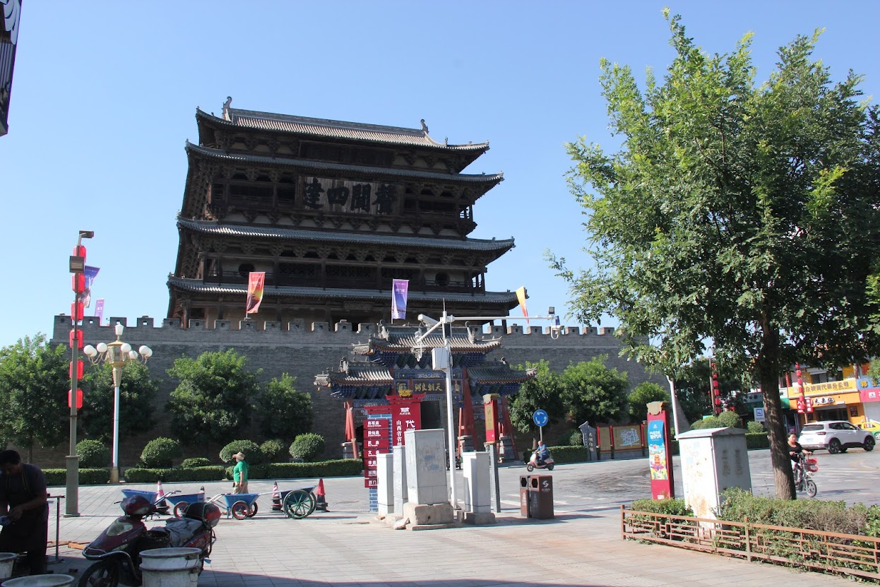 边靖楼